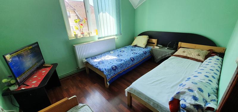 Cameră cu două paturi